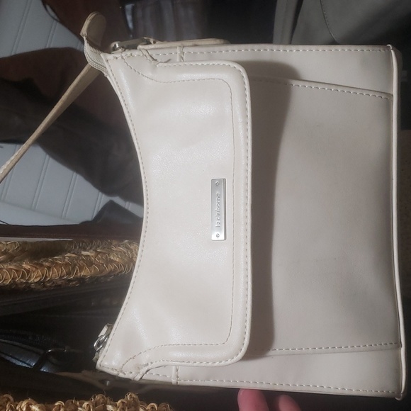 Beautiful,Practically New, Name Brand Purses! Different prices from $15-35 - Picture 12 of 16